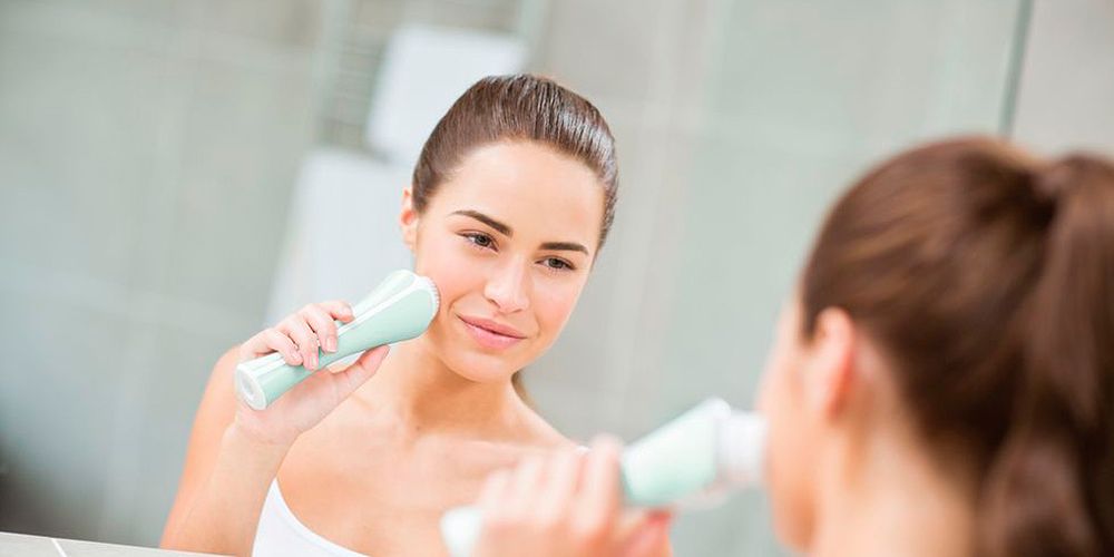 Benefits of using a facial cleanser