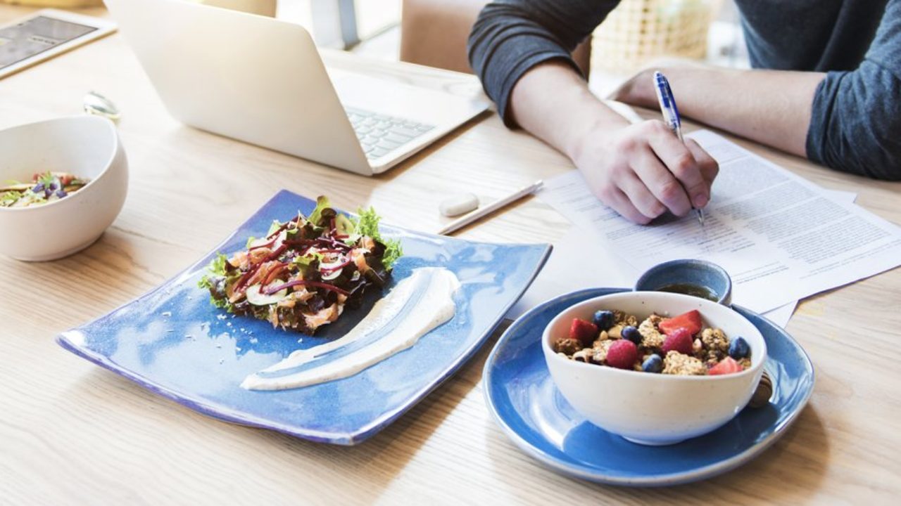 What Should Be Included in Your Fitness Food Plan?